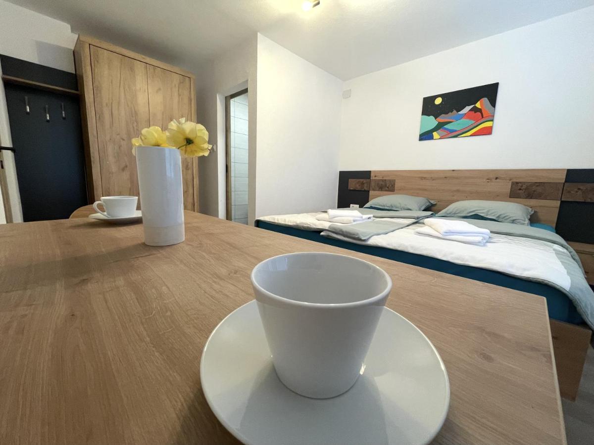 Apartments And Rooms Pri Baslju Cerkno Ngoại thất bức ảnh