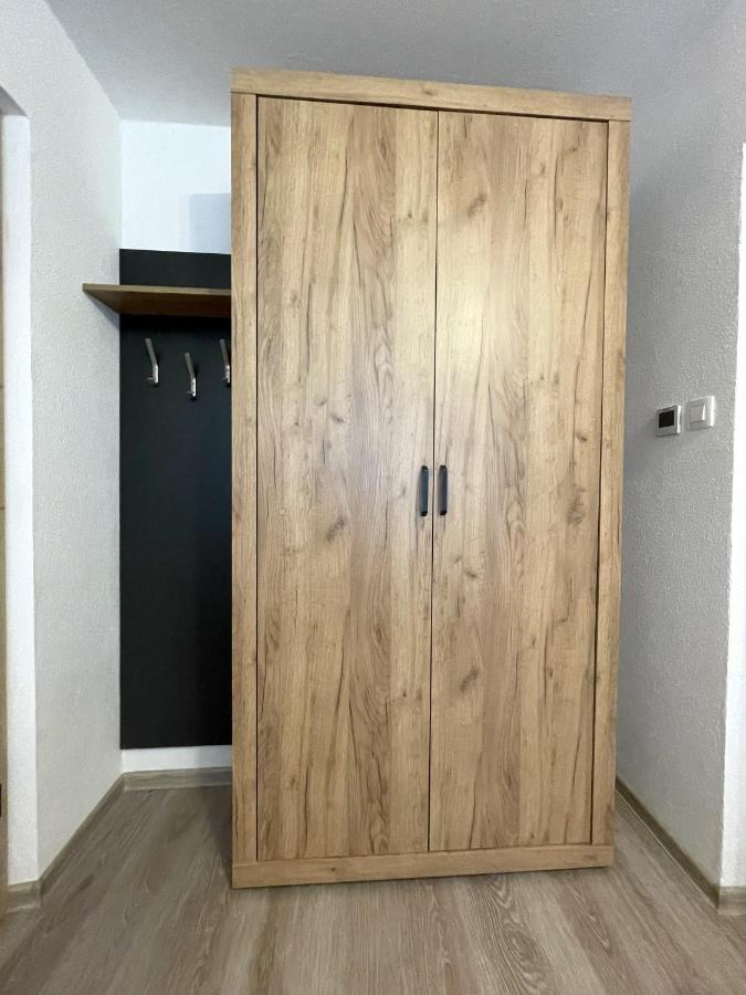 Apartments And Rooms Pri Baslju Cerkno Ngoại thất bức ảnh